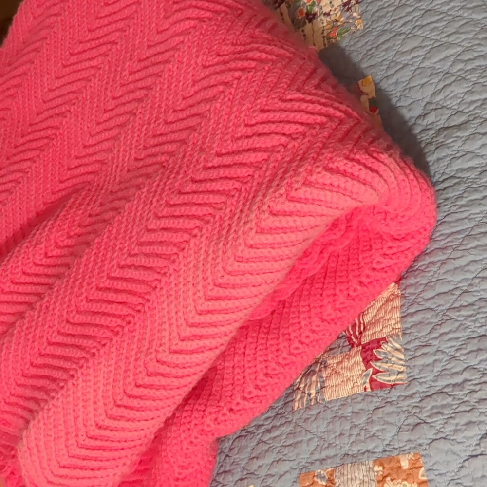 Heavy comfort 6ft x 6ft pink/red cozy throw blanket /afghan. Hand knit.